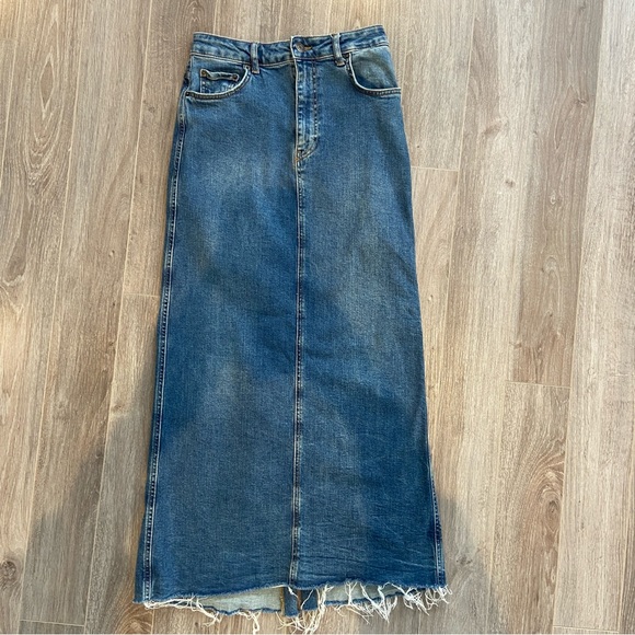 SOLD - Zara Maxi Denim Skirt - Picture 8 of 8